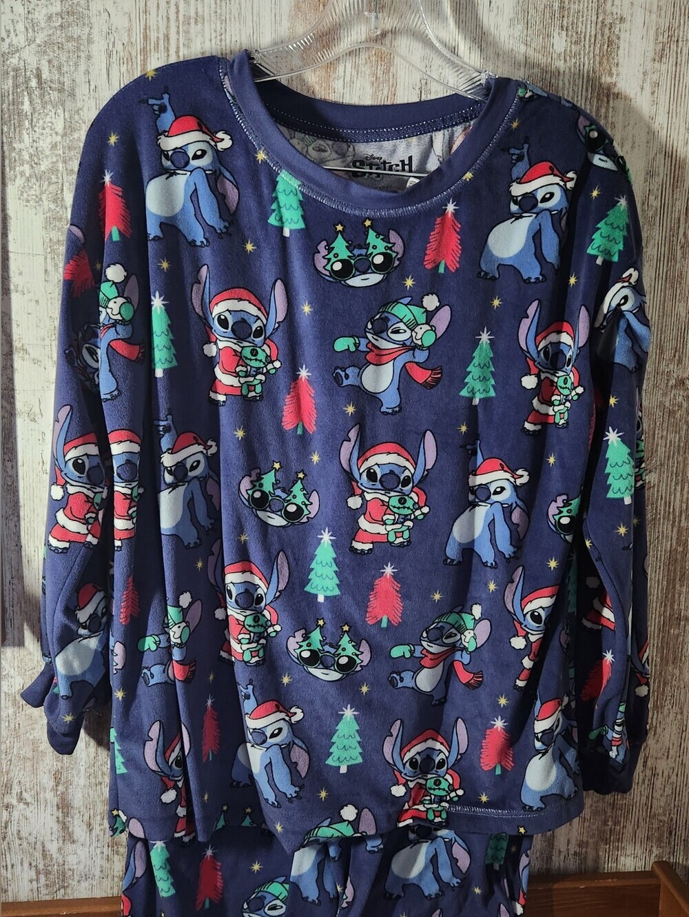 Disney Navy Stitch Holiday Lounge Top with Red & Green Christmas Size 4/6 SOFT